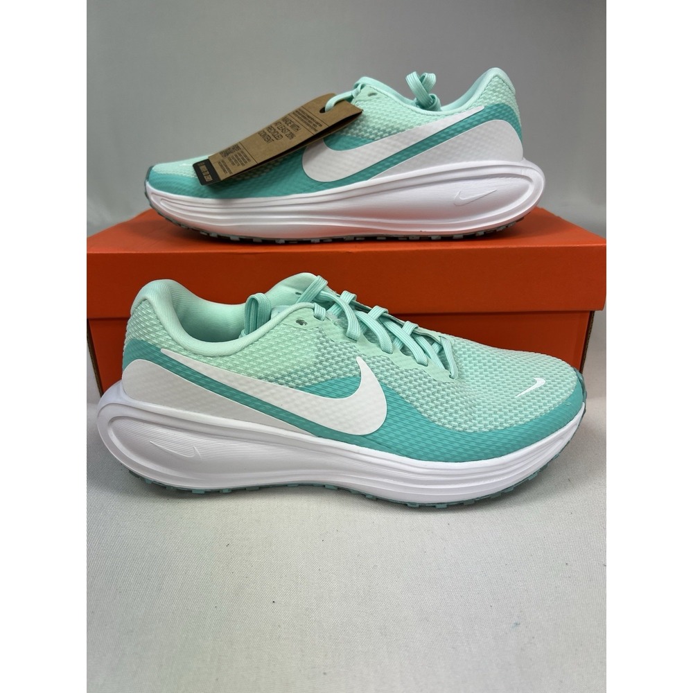 Nike Revolution 8 Womens Mint Foam Bleached Turquoise Size 7
